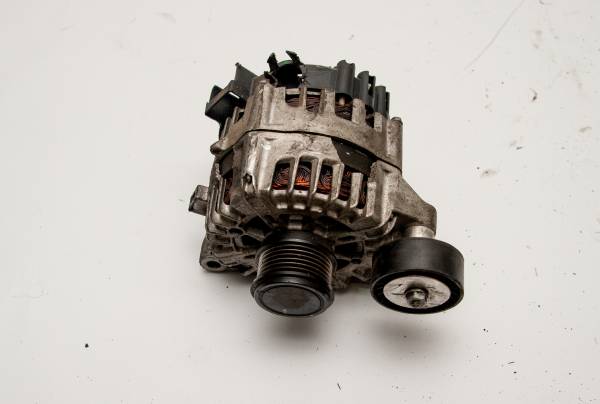 FORD CUSTOM 310 L 155 PS ÇIKMA PARÇA  ŞARJ DİNAMOSU